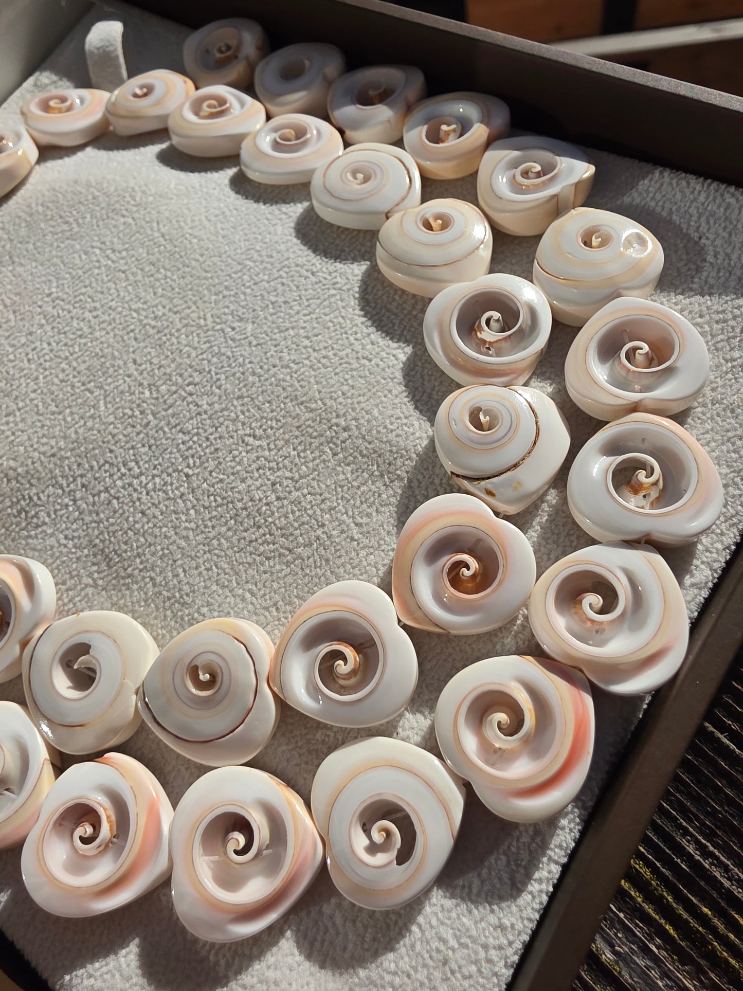 Shell Heart Beads Natural 20mmx20mm - 3 beads