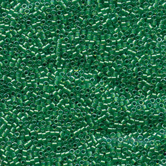 Miyuki Delica 11/0 sparkling light green lined chartreuse (DB916)