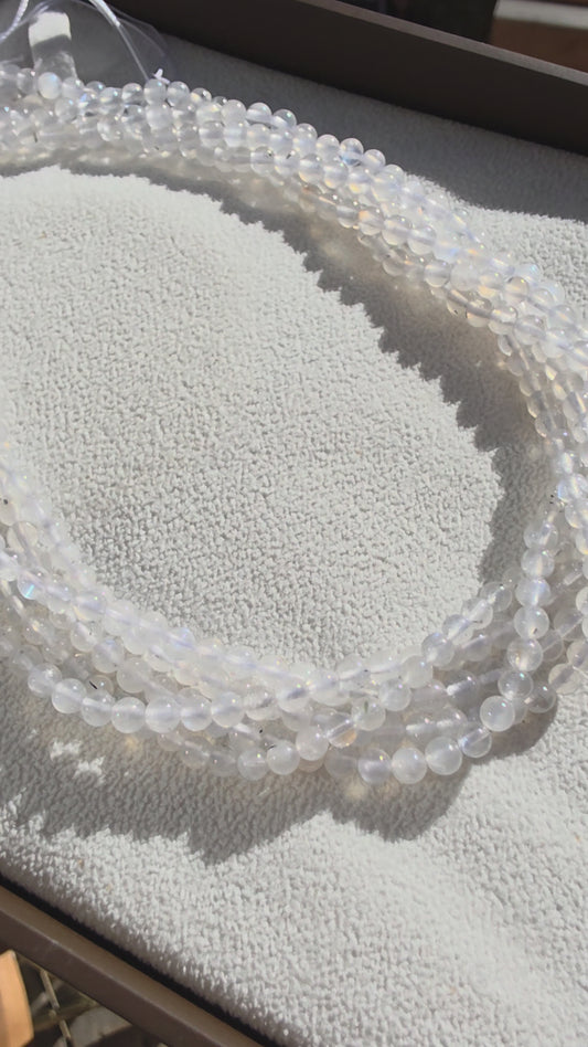 Rainbow Moonstone 4mm
